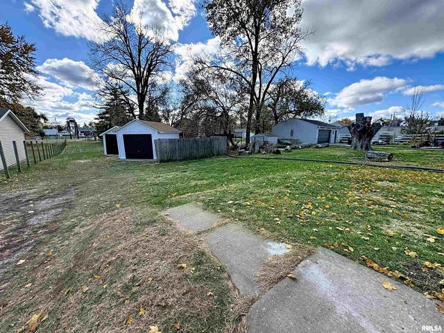 1638 20TH Avenue, Moline, IL 61265