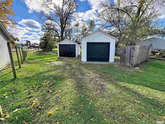 1638 20TH Avenue, Moline, IL 61265