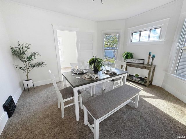 1638 20TH Avenue, Moline, IL 61265