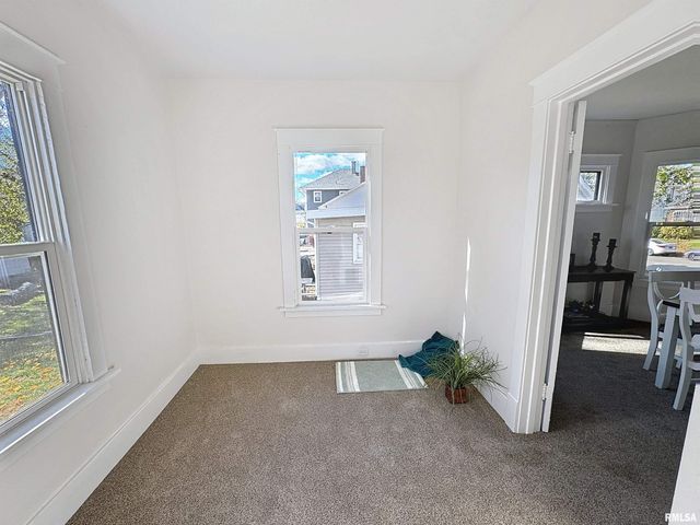 1638 20TH Avenue, Moline, IL 61265