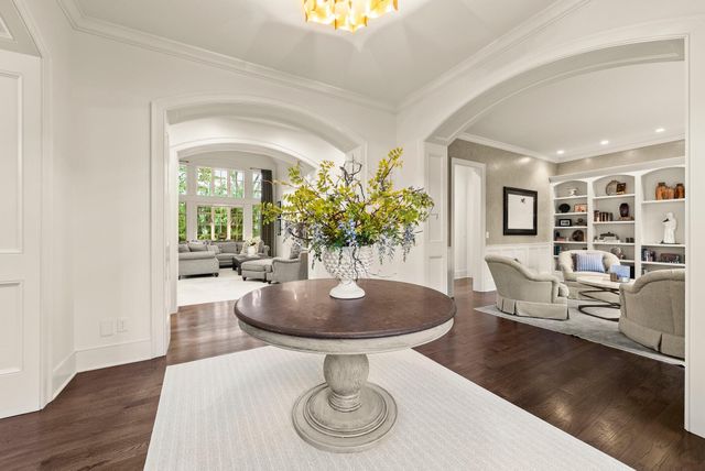 2060 Fontenay Place, Upper Arlington, OH 43220