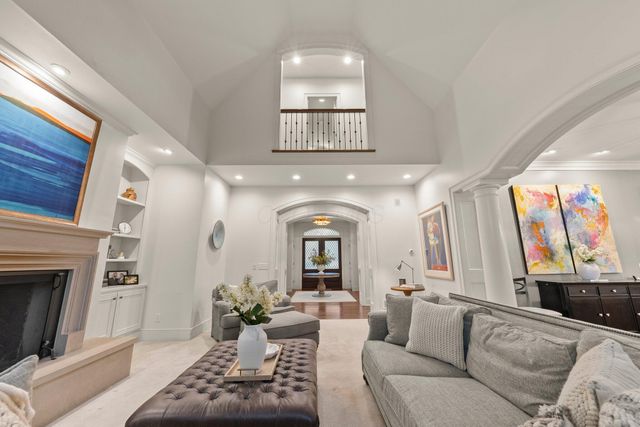 2060 Fontenay Place, Upper Arlington, OH 43220