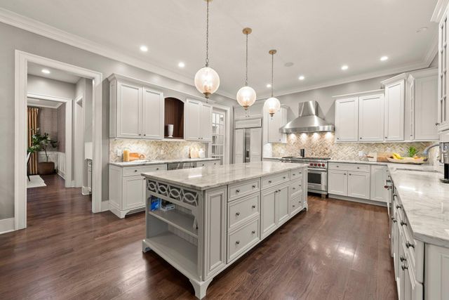 2060 Fontenay Place, Upper Arlington, OH 43220
