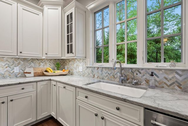 2060 Fontenay Place, Upper Arlington, OH 43220