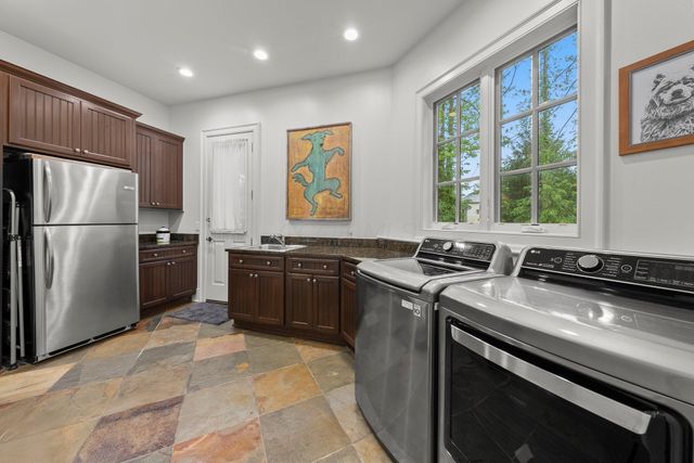 2060 Fontenay Place, Upper Arlington, OH 43220