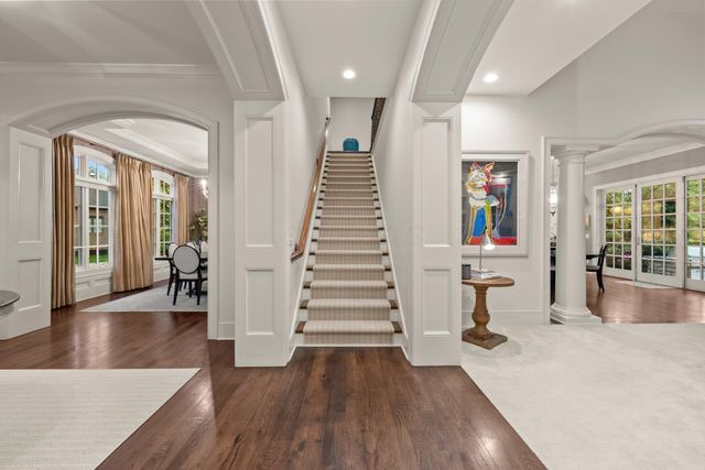2060 Fontenay Place, Upper Arlington, OH 43220