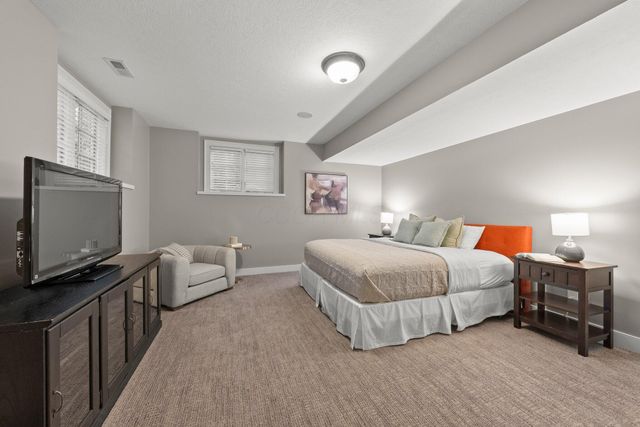 2060 Fontenay Place, Upper Arlington, OH 43220