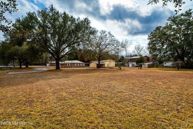 86681 HESTER Drive, Yulee, FL 32097