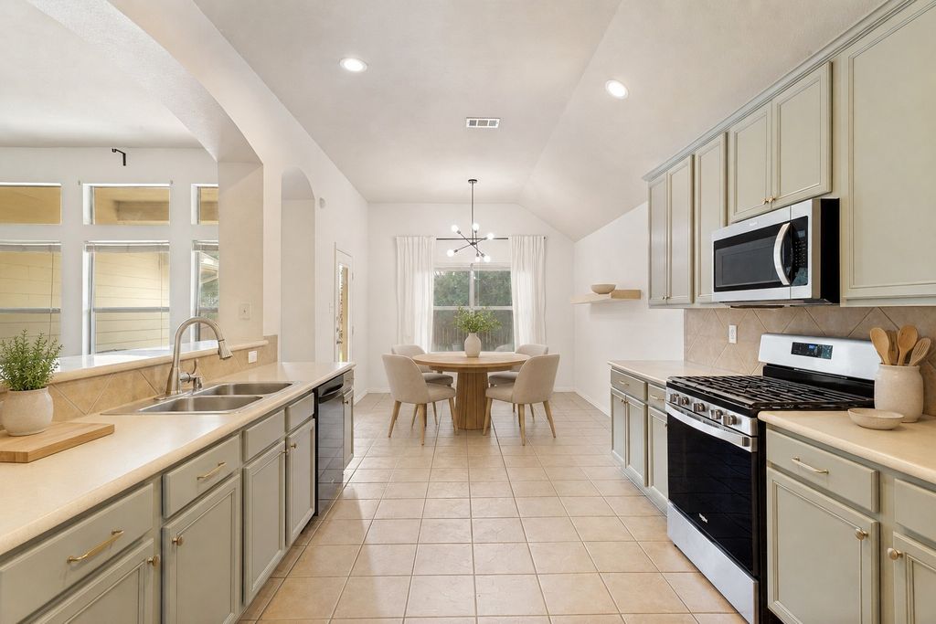 1316 Mountain Air Trail, Fort Worth, TX 76131 — photo 5