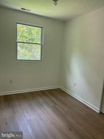 214 10TH AVE, Atco, NJ 08004