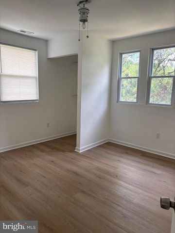214 10TH AVE, Atco, NJ 08004