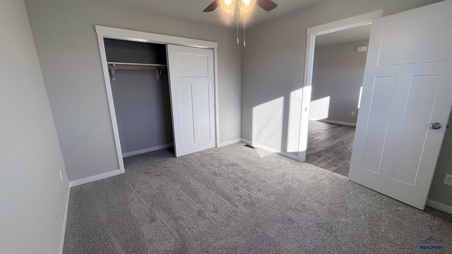 444 NIGHTHAWK DR, Box Elder, SD 57719