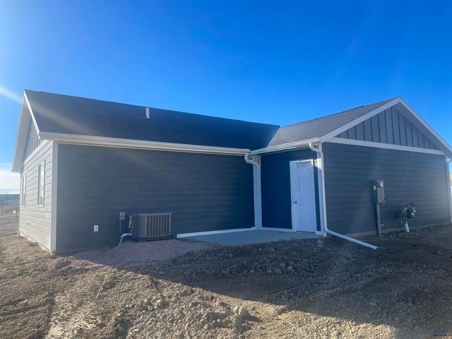 444 NIGHTHAWK DR, Box Elder, SD 57719