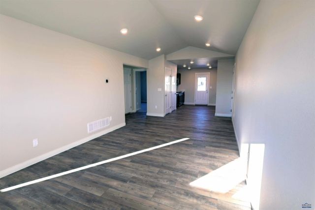 444 NIGHTHAWK DR, Box Elder, SD 57719