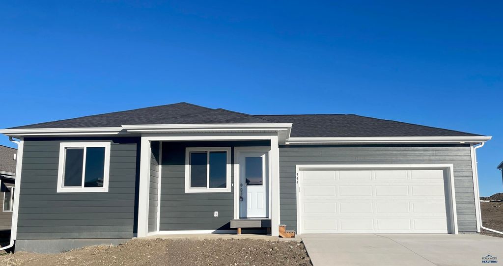 444 NIGHTHAWK DR, Box Elder, SD 57719