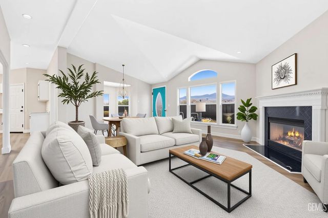 4500 Joshua Drive, Mountain Mesa, CA 93240