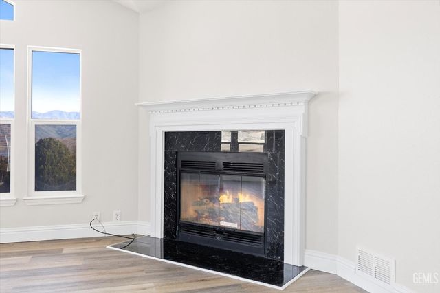 4500 Joshua Drive, Mountain Mesa, CA 93240