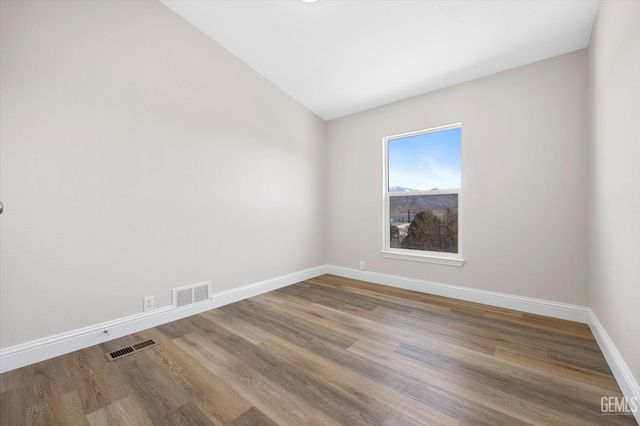 4500 Joshua Drive, Mountain Mesa, CA 93240