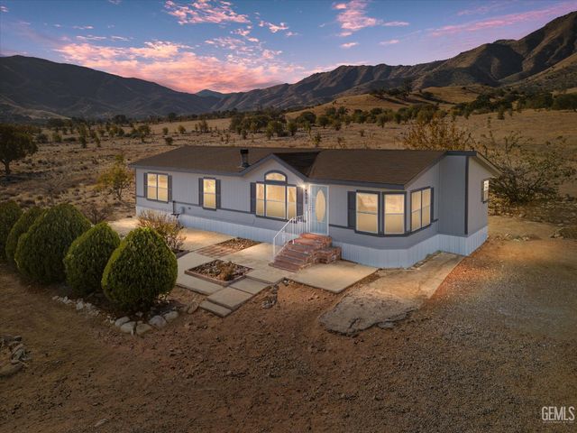 4500 Joshua Drive, Mountain Mesa, CA 93240