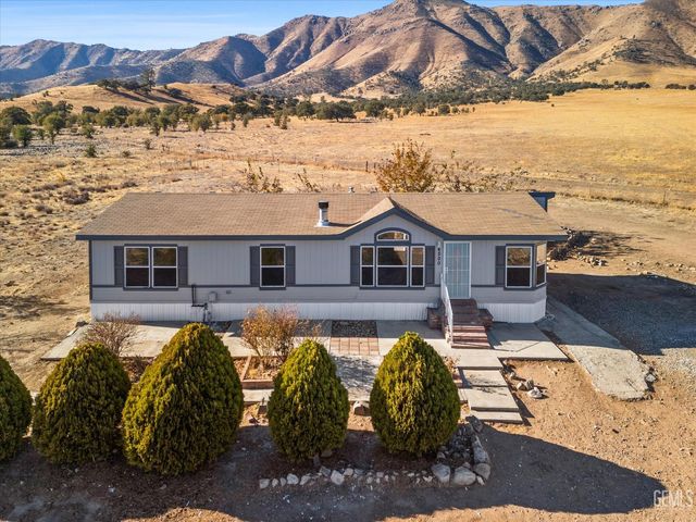 4500 Joshua Drive, Mountain Mesa, CA 93240