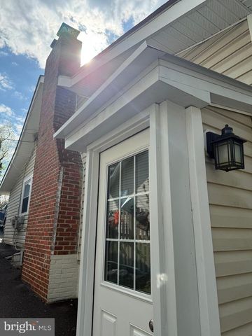 104 MEADOW RD, Riva, MD 21140