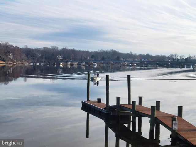 104 MEADOW RD, Riva, MD 21140