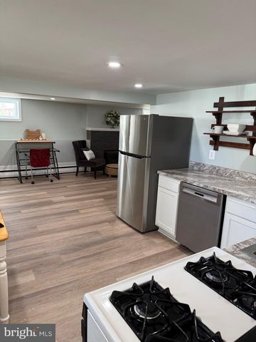 104 MEADOW RD, Riva, MD 21140