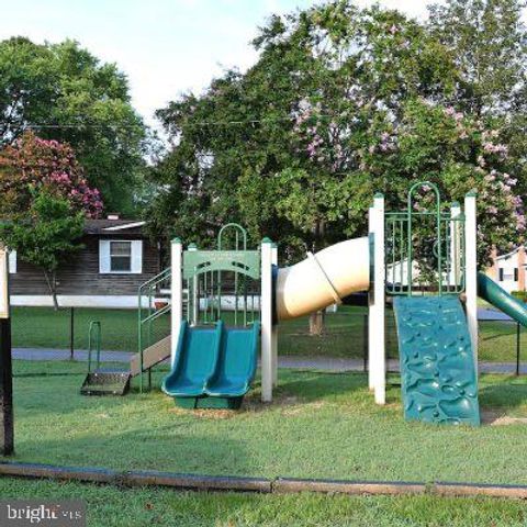 104 MEADOW RD, Riva, MD 21140