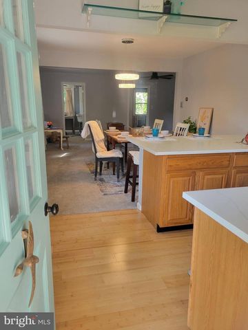 104 MEADOW RD, Riva, MD 21140