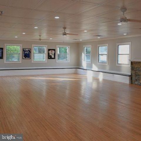104 MEADOW RD, Riva, MD 21140