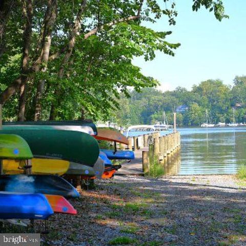 104 MEADOW RD, Riva, MD 21140