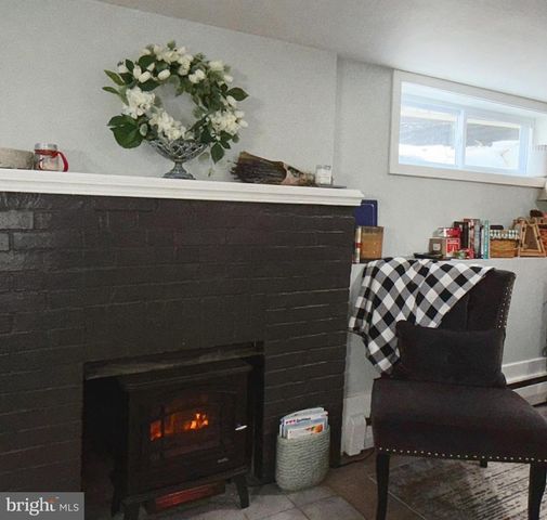 104 MEADOW RD, Riva, MD 21140