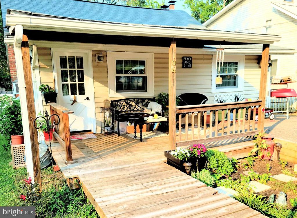 104 MEADOW RD, Riva, MD 21140