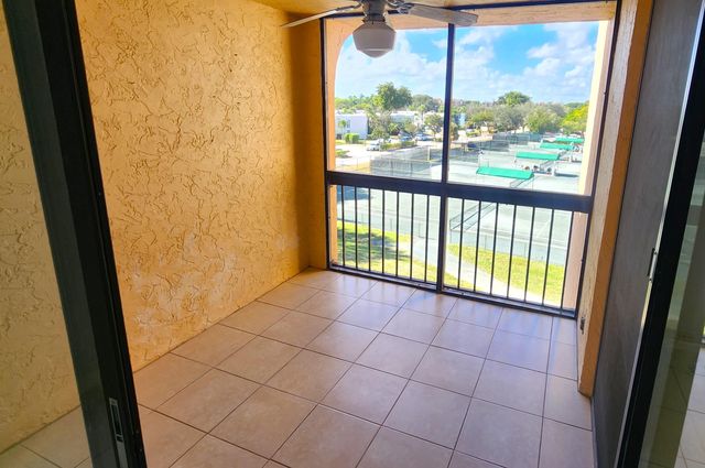 450 Egret Circle 9404, Delray Beach, FL 33444