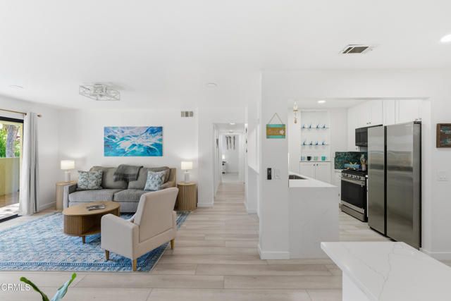 2053 Majorca Drive, Oxnard, CA 93035