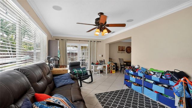 10651 NW 19th Pl, Pembroke Pines, FL 33026