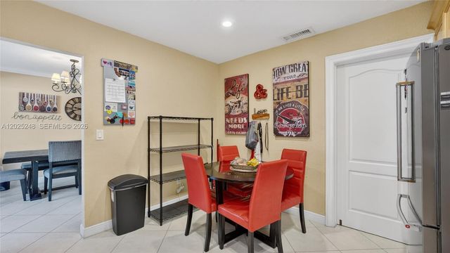 10651 NW 19th Pl, Pembroke Pines, FL 33026