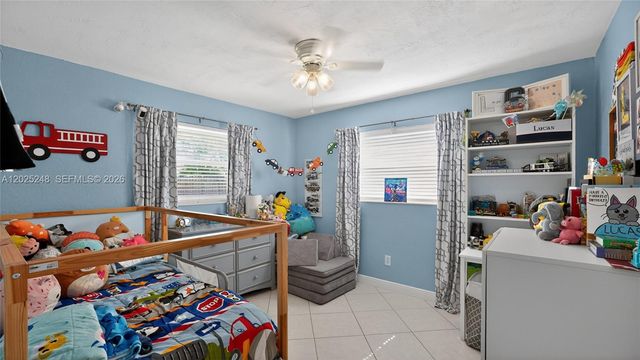 10651 NW 19th Pl, Pembroke Pines, FL 33026