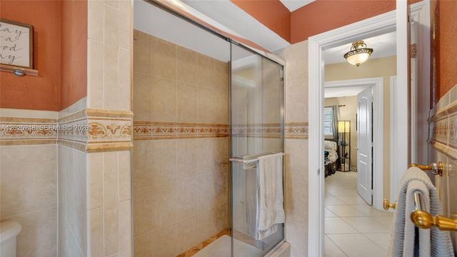 10651 NW 19th Pl, Pembroke Pines, FL 33026