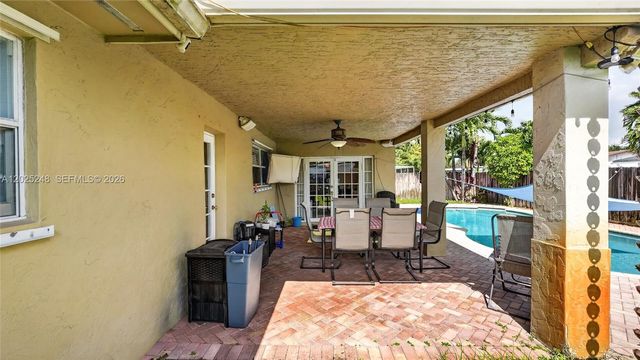 10651 NW 19th Pl, Pembroke Pines, FL 33026
