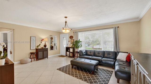 10651 NW 19th Pl, Pembroke Pines, FL 33026