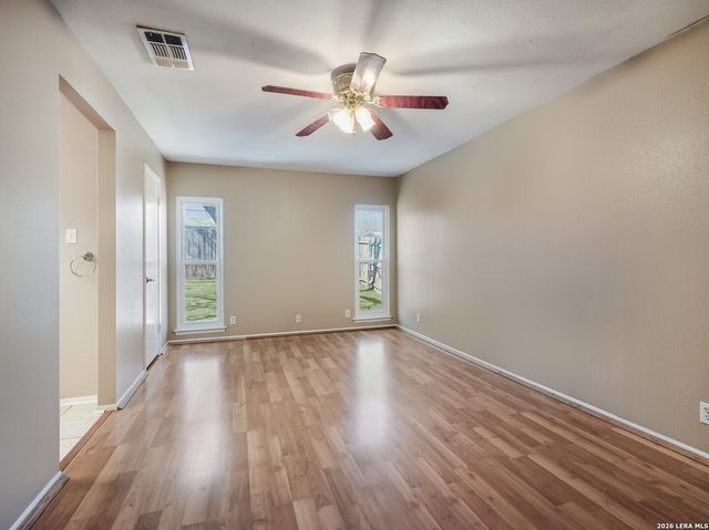 4971 DARE LN, San Antonio, TX 78217
