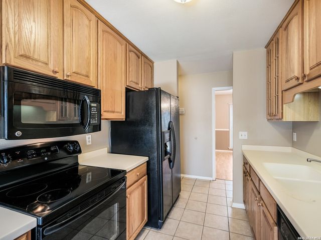 4971 DARE LN, San Antonio, TX 78217