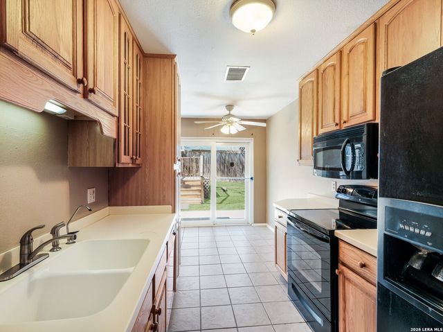 4971 DARE LN, San Antonio, TX 78217