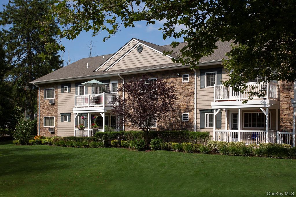 666 Veterans Highway 2-1G, Hauppauge, NY 11788