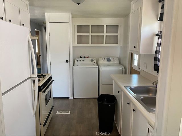 37 Elm Via, Anaheim, CA 92801