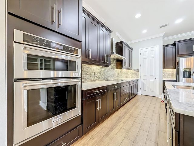 1107 ISOBEL RESERVE LANE, Tampa, FL 33613