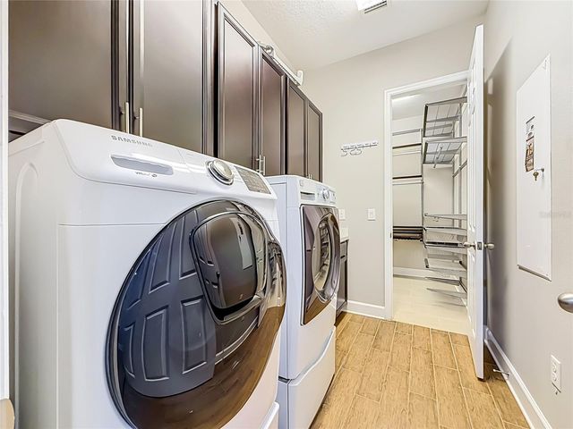 1107 ISOBEL RESERVE LANE, Tampa, FL 33613