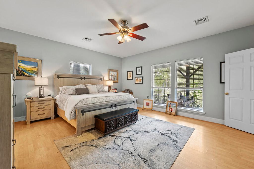 Image 11 of property listing at 3401 Santee River Road, Saint Stephen, SC 29479