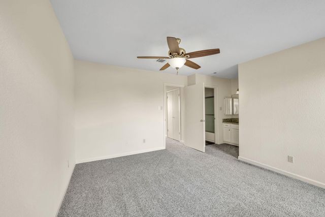 6111 Beverly Hill Street 3, Houston, TX 77057